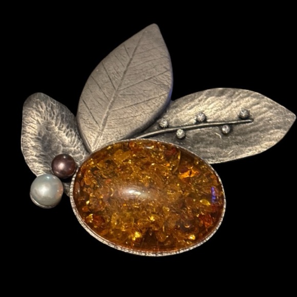 “LAGUNA” signed Silver Leaf Brooch with Honey Amber Stone - Picture 8 of 12